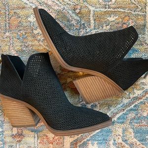 Vince Camino Gibbela Woven Pointed Toe Bootie